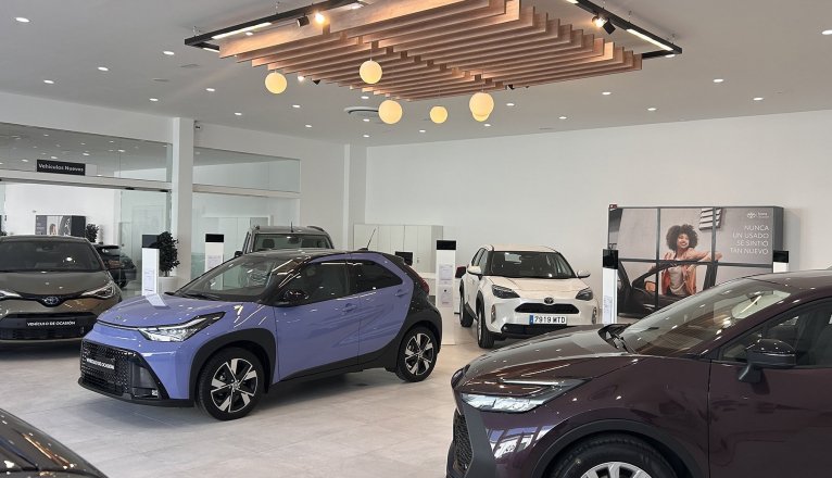 Nueva exposición de Toyota en Arrecife por Faycan Automoción Nueva exposición de Toyota en Arrecife por Faycan Automoción