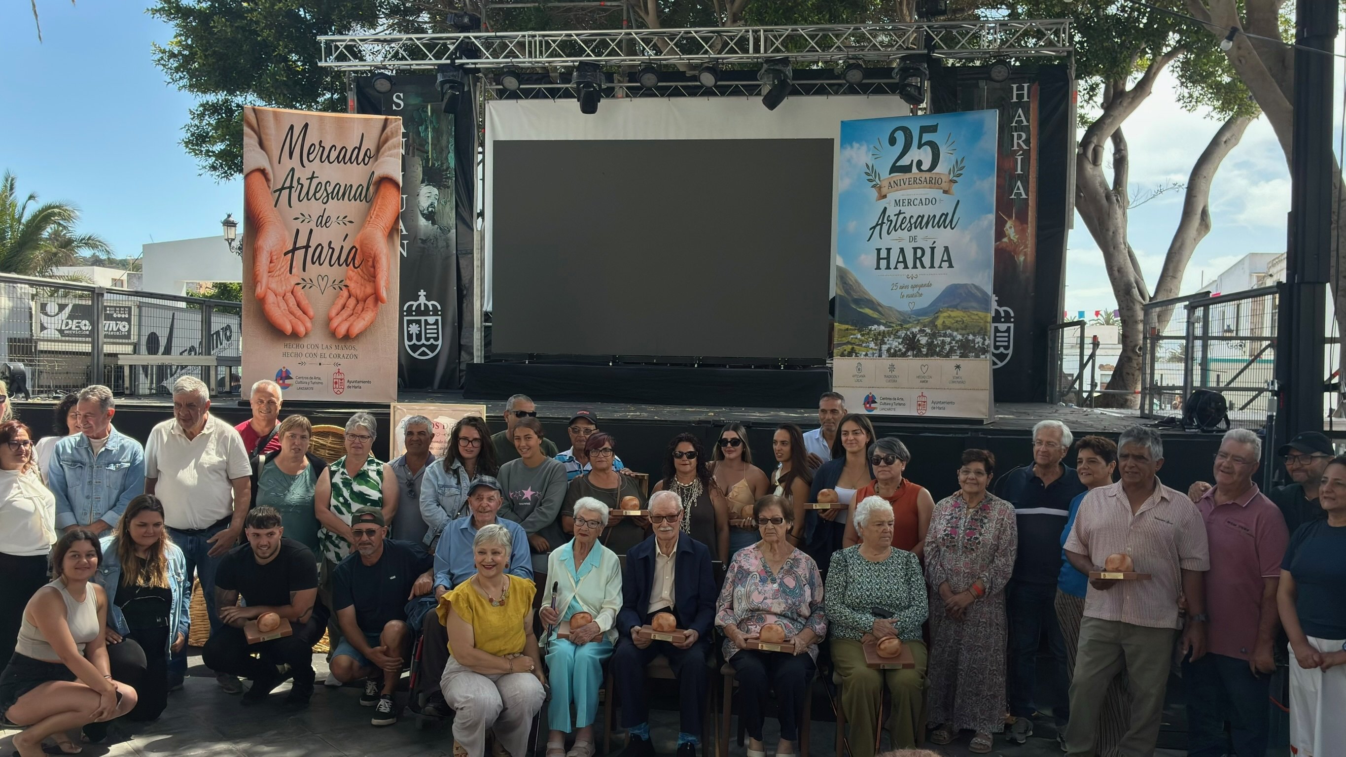 El mercado tradicional de Haría conmemora su 25 aniversario El mercado tradicional de Haría conmemora su 25 aniversario