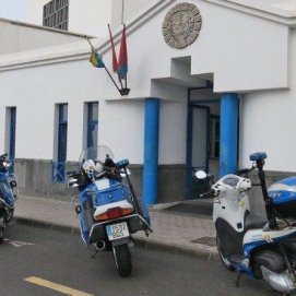 La Policía Local de Arrecife detiene a un menor de edad que vendía hachís en la vía pública