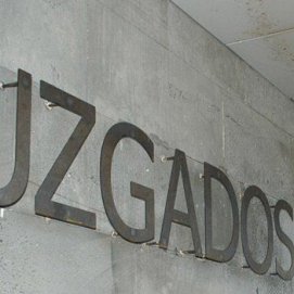 Fiscalía pide 10 años de prisión para un acusado de violar y robar a una mujer en Playa Blanca