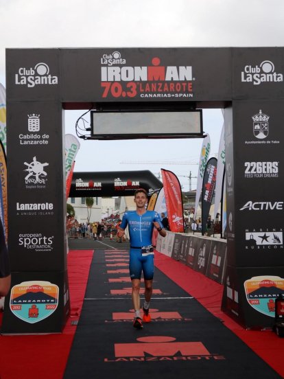 Léo Bergère y Katrina Matthews se llevan el triunfo en el Club La Santa IRONMAN 70.3 Lanzarote 2022