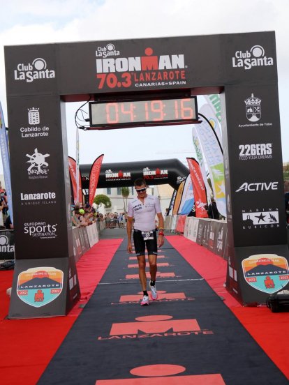 Léo Bergère y Katrina Matthews se llevan el triunfo en el Club La Santa IRONMAN 70.3 Lanzarote 2022