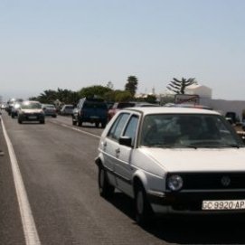 Nuevos cortes en la carretera Arrecife-Tahíche por el rodaje de Pedro Almodóvar