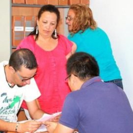 La velocidad en los pueblos, las aceras, los perros y la iluminación son las principales quejas de los vecinos en Teguise