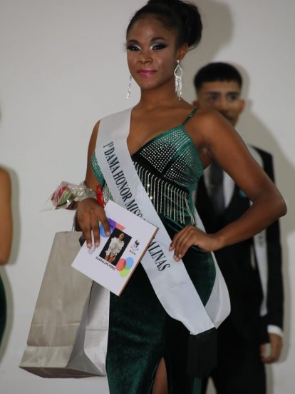 Guadalupe Pérez, primera dama de honor Miss Las Salinas 2022