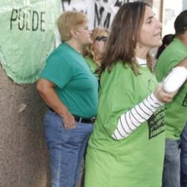 "Los ciudadanos que vemos cómo el banco nos aplasta, sentimos al PP como al César: Si eleva el pulgar nos salva, si lo baja nos mata"