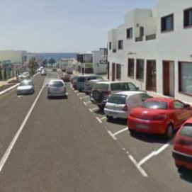 Un hombre resulta herido leve tras ser agredido por una mujer en un banco de Playa Blanca