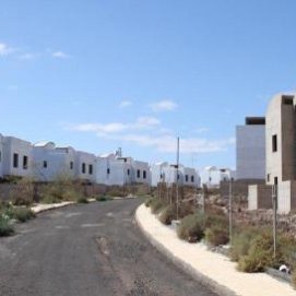 Teguise confía en que las parcelas de Algol no queden como una zona fantasma y se vendan las viviendas ya construidas