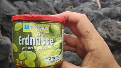 "Lanzarote limpia" recoge más de 300 kilos de basura en el norte de la isla