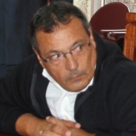 Machín guarda silencio tras las graves acusaciones de AC y PIL y PP tampoco ven "casual" su "radical" cambio de postura