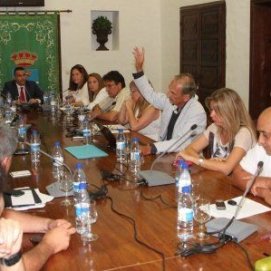 El PP vota dividido en Teguise: Sin pelos en la lengua y sin miedo a nada, estoy a favor de parar las prospecciones"