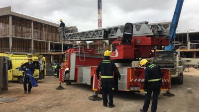 Accidente en la obra del nuevo centro comercial de Arrecife