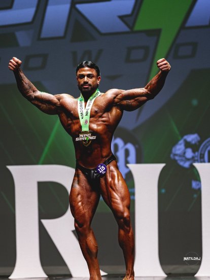 Kunal Mahtani. NPC Campeón Classic Physique talla A.