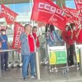 Concentración de CCOO en el aeropuerto de Lanzarote