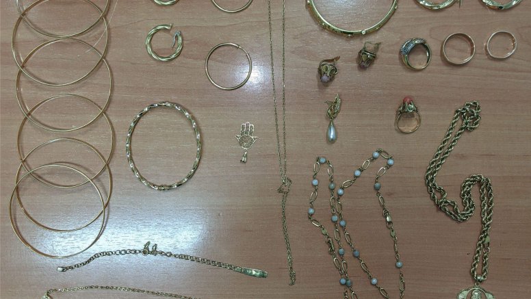 Las joyas sustraídas de la vivienda de una mujer en Haría