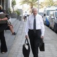 Felipe Fernández Camero, llegando a los Juzgados para declarar en otra causa