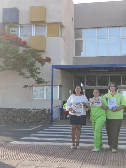 Concentración de auxiliares administrativos de Lanzarote. Fotos: Cedidas.