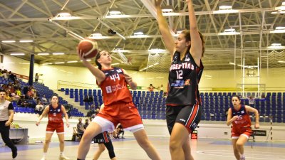 BALONCESTO. MAGEC TÍAS   MARISTAS CORUÑA (2)