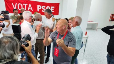 Celebración del PSOE en la sede del partido