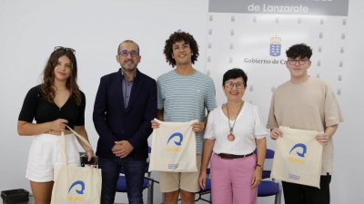 Tres alumnos de Lanzarote, entre las mejores notas de la EBAU de la provincia