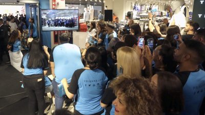 Colas en el estreno del Primark. Foto: José Luis Carrasco.