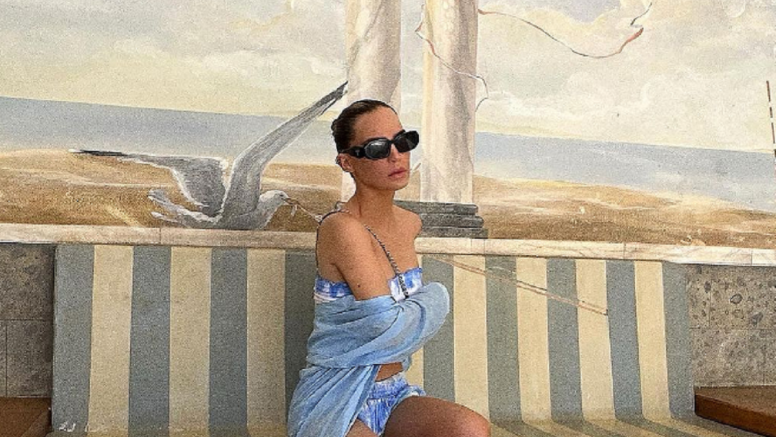 Belinda en un chiringuito en Papagayo
