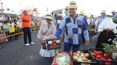 Ofrenda floral a la Virgen de Los Dolores, 2023