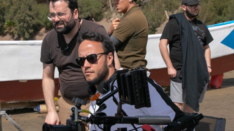 El director Armando Ravelo durante el rodaje de 'Érase una vez en Canarias'. Foto: Sonia Hakamsson.