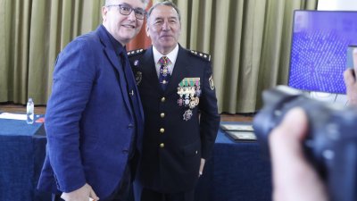 Acto con motivo del día de la Policía Nacional. Foto: José Luis Carrasco.