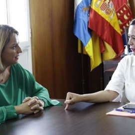 El Cabildo de Lanzarote y el Gobierno acuerdan acabar con la lista de espera en Dependencia