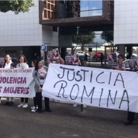 Manifestación en contra de la salida de la cárcel de Raúl Díaz, asesino de Romina. Foto: José Luis Carrasco