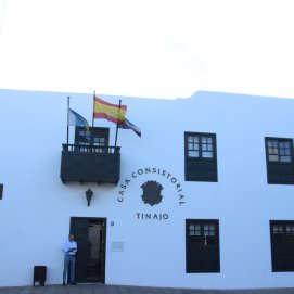 Fachada del Ayuntamiento de Tinajo
