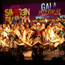 Presentación de la murga Los Simplones