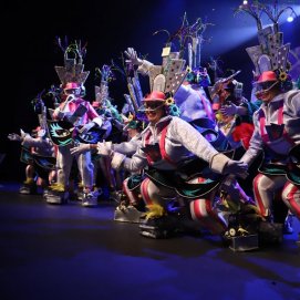 Presentación de la murga Las Vacilonas