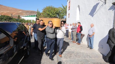Emotiva la despedida de José Cabrera, fundador del Grupo Tiagua