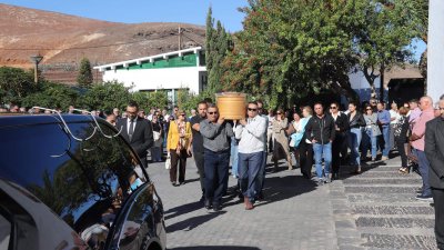 Emotiva la despedida de José Cabrera, fundador del Grupo Tiagua