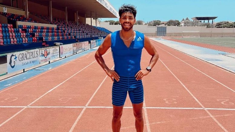 El atleta lanzaroteño durante su preparación física