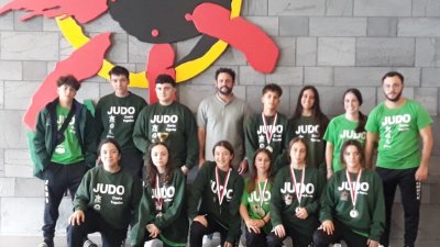 Los participantes del  'Club de Judo Costa Teguise' en la Copa de España