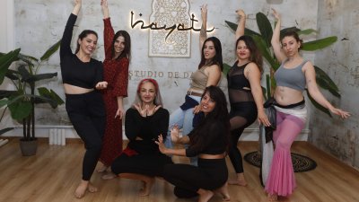 Las clases de danza oriental en la academia (Fotos: José Luis Carrasco)