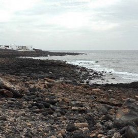 Zona donde se proyectaba crear una playa artificial frente al hotel autorizado en Costa Teguise