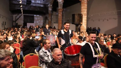 Presentación de la comparsa Los Cumbacheros, 2024