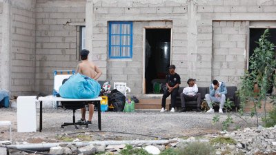 Desalojo de un centenar de familias en Playa Blanca. Foto: José Luis Carrasco.