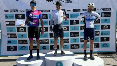 De izquierda a derecha, Jorge Lamiel, Ismael Ventura y Periklis Ilias