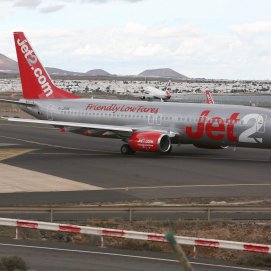 Avión de Jet2 en el Aeropuerto de Lanzarote