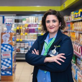 Salomé González, gerente de HiperDino en Tías