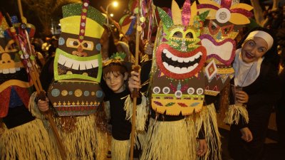 Coso del Carnaval de Arrecife, 2024 (Fotos: Juan Mateos)