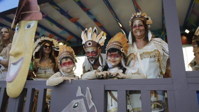 Coso del Carnaval de Arrecife, 2024 (Fotos: Juan Mateos)
