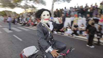 Coso del Carnaval de Arrecife, 2024 (Fotos: Juan Mateos)