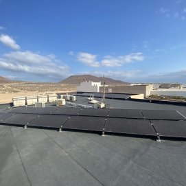 Instalación fotovoltaica del centro sanitario La Graciosa