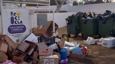 Basura en Yaiza